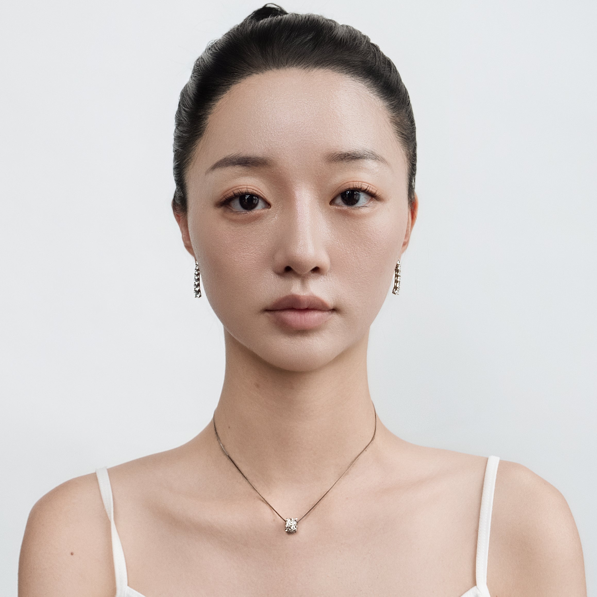 MUST-HAVE COLLECTION